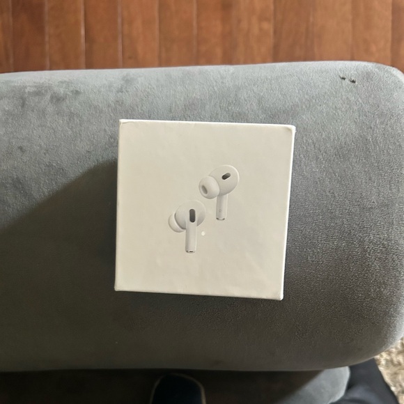 Apple AirPods Pro (generation 2) with Wireless Charging Case